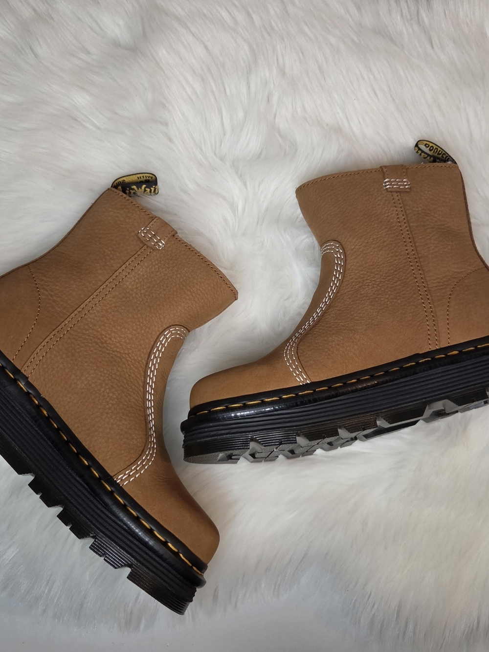 Dr. Martens Zebzag Rigger Boot Size 8 Brand New! - Picture 2 of 12